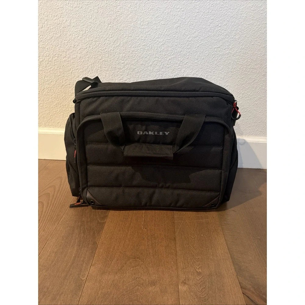 Oakley Breach Range Bag Duffel Pistol Shooting Ammunition Carry